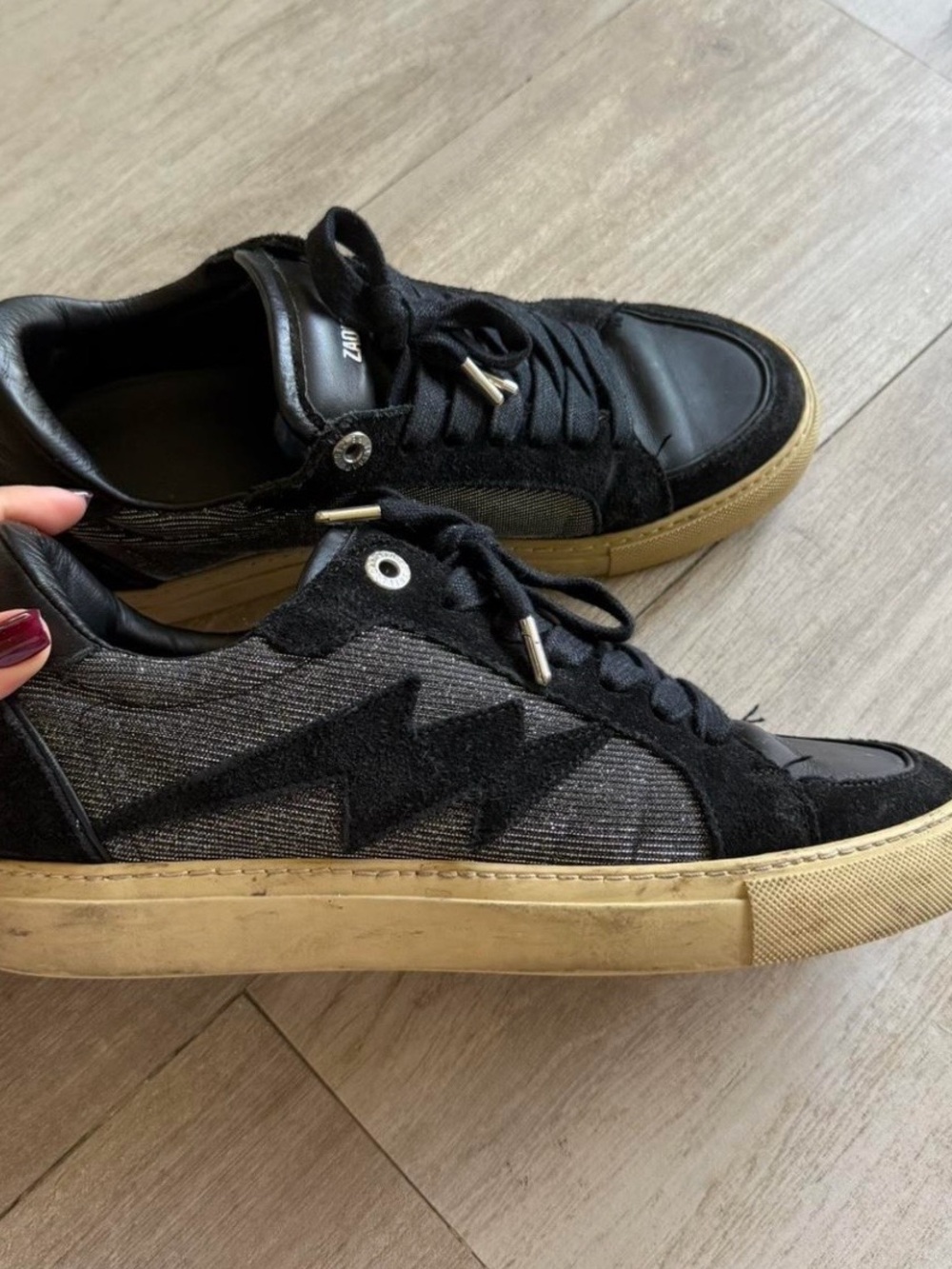 Black Low-Top Women’s Zadig and Voltaire Sneakers with Suede Lightning Accent